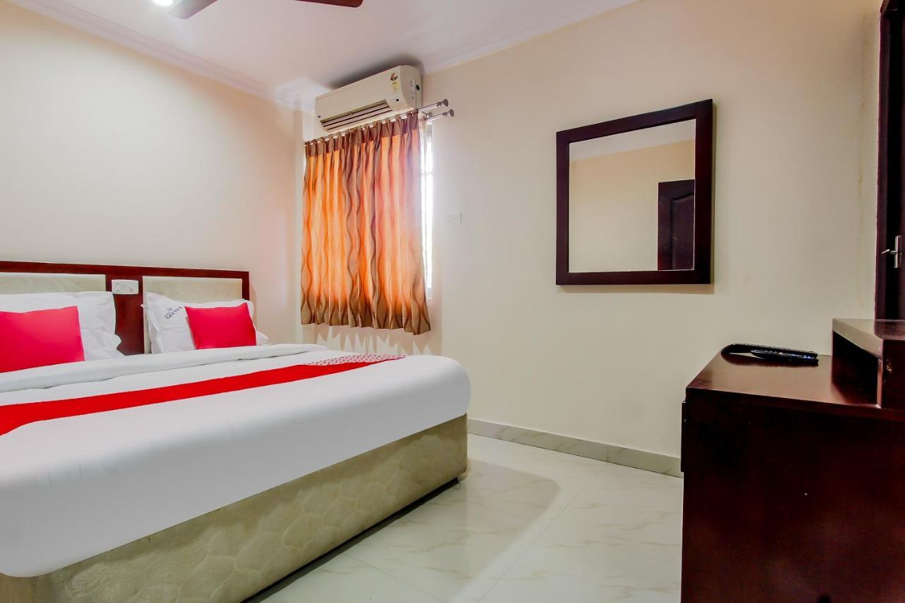 Hotel Geetha International Тутікорин Екстер'єр фото